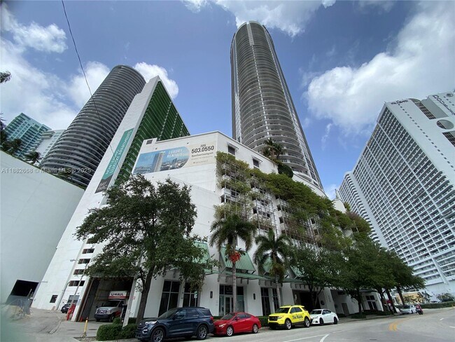 Building Photo - 1750 N Bayshore Dr Unit 2707 Rental