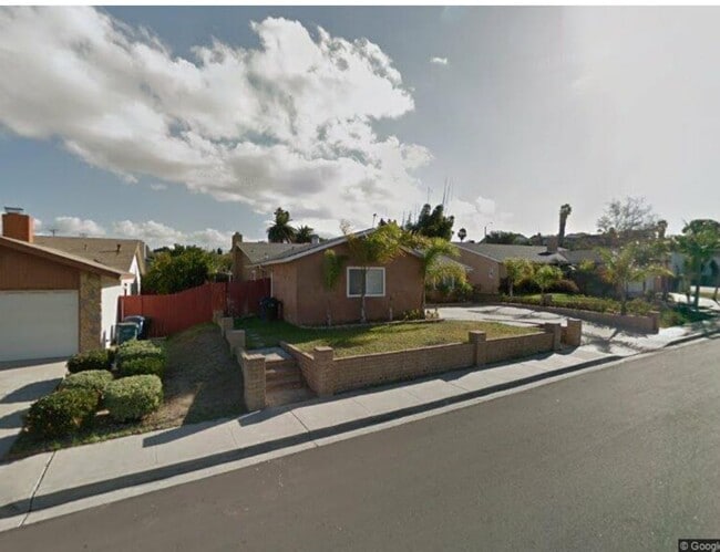 Building Photo - 1103 Myra Ave