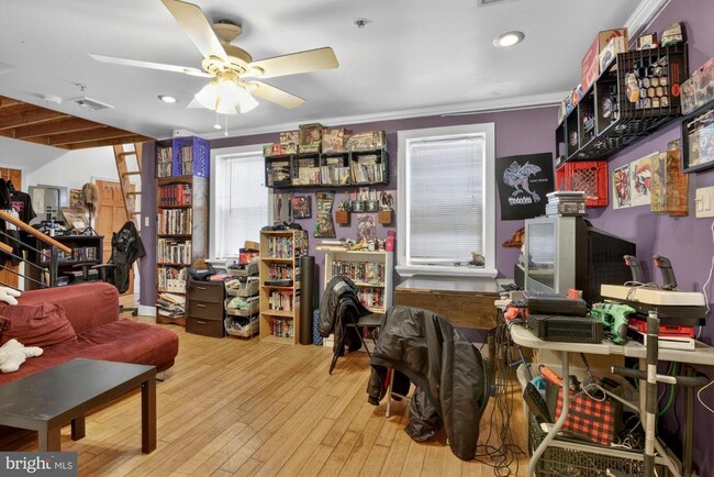 Photo - 2026 Ridge Ave Unit 6