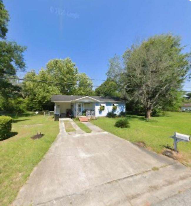 Building Photo - 101 Grand Blvd