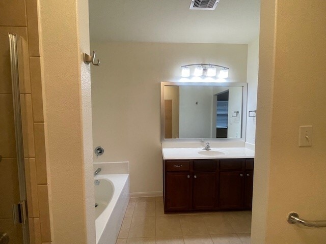 Photo - 8739 Leclaire Meadow Dr