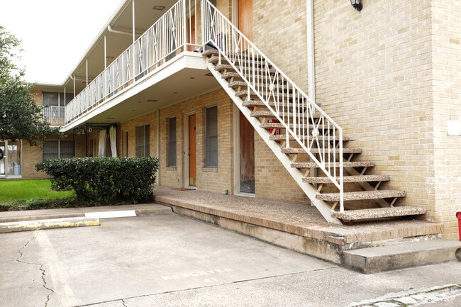 McKinney Arms Apartments - McKinney Arms Apartments