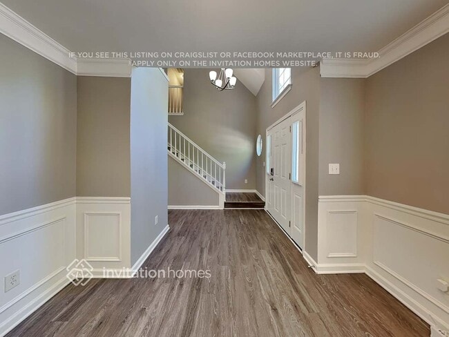 Photo - 204 Maywood Path