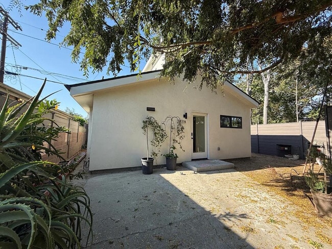 Photo - 2971 Finch St Casa