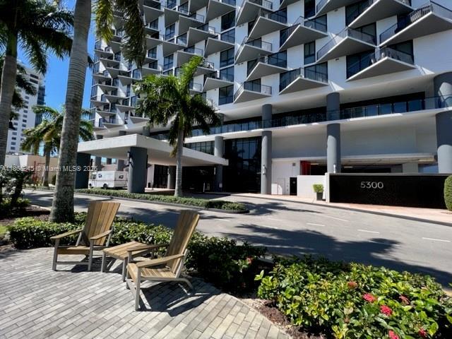 Photo - 5300 Paseo Blvd Unidad 607