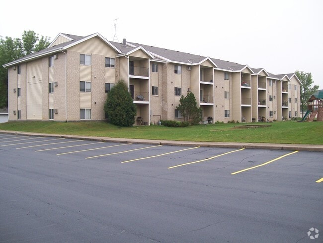 Photo - Evergreen Square Apartments