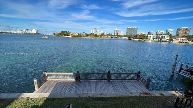 Photo - 10271 E Bay Harbor Dr