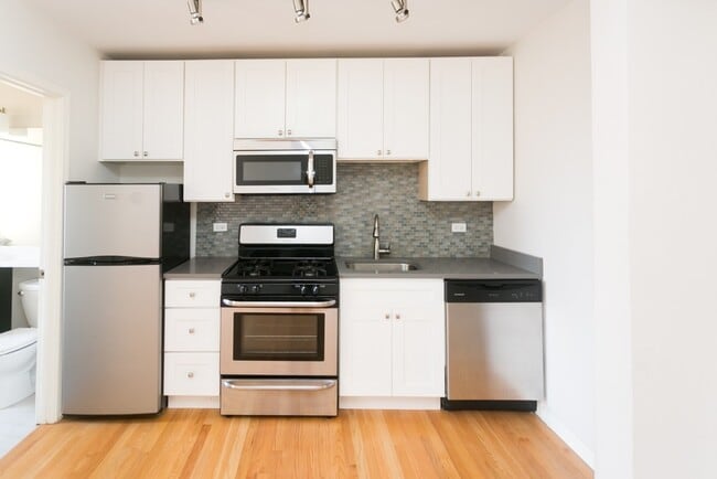 Photo - 2852 W Palmer St Unit 602