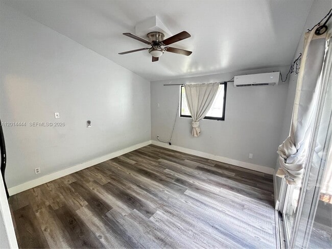 Photo - 1412 NE 17th Ct Unit 1-2