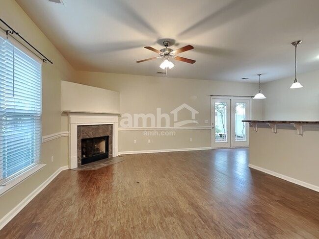 Photo - 75 Summer Hill Way