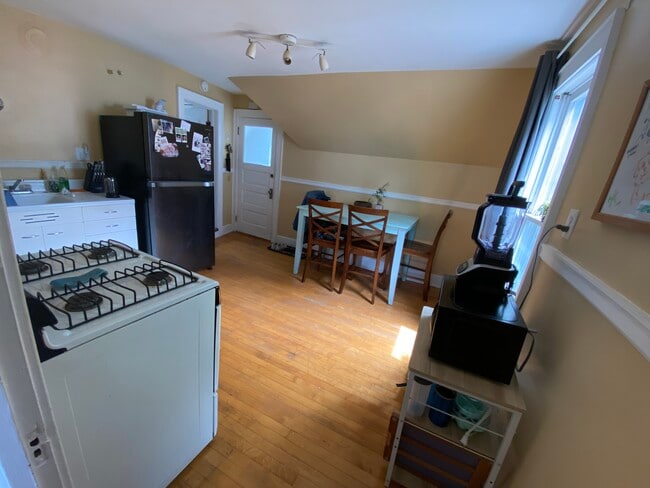 Photo - 2730A N Oakland Ave