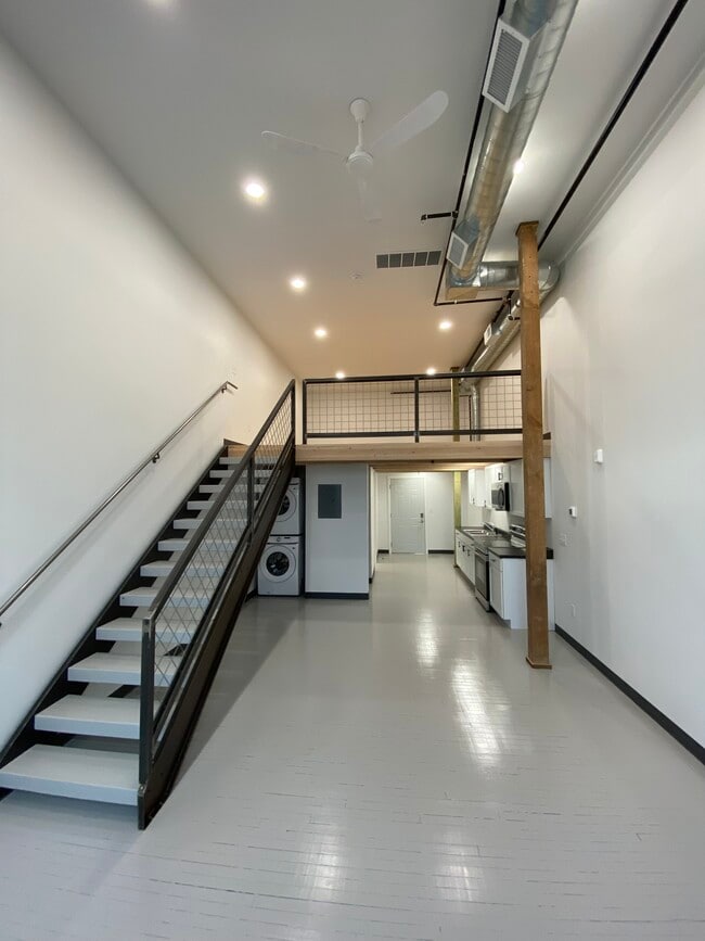 Photo - 623 Saint Joseph St Unit 1