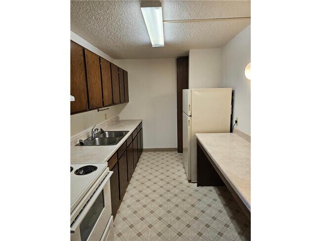 Photo - 812 Hills Ave Unit N104