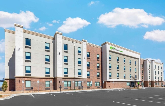 Building Photo - Furnished Studio-Denver International Airport