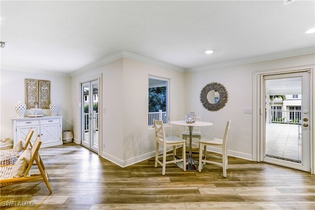 Photo - 370 6th Ave S