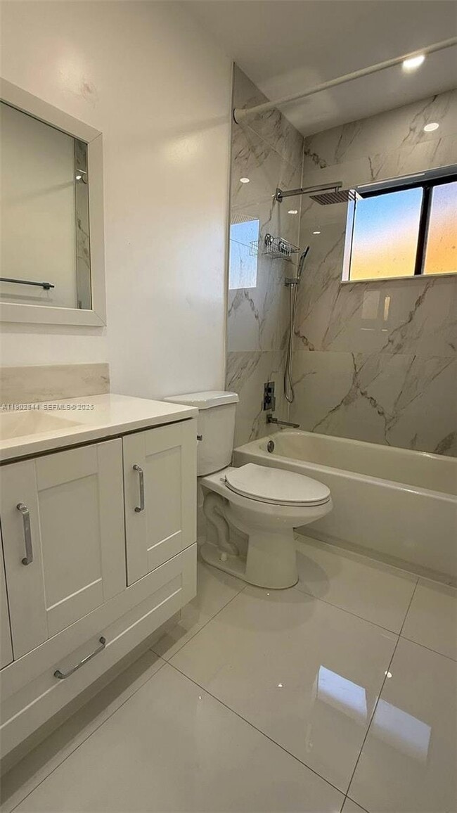 Photo - 17010 SW 93rd Ave