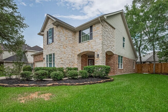 Photo - 23 Red Adler Pl