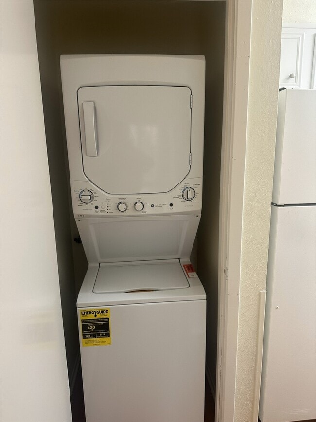 Photo - 7009 N Holiday Dr Unit 7009