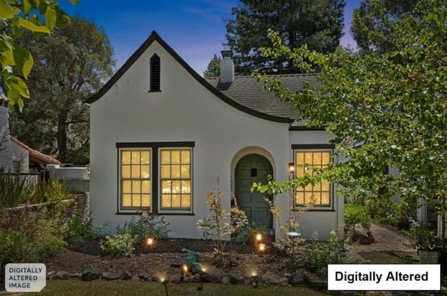 Photo - Downtown Palo Alto Cottage | Private Yard | Walk to University Ave
