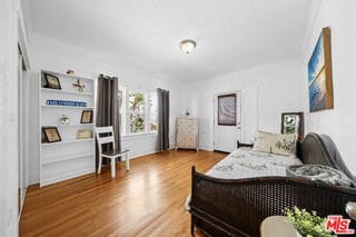 Photo - 2005 Beachwood Dr