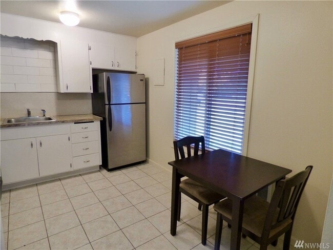 Photo - PM 112 Unit A