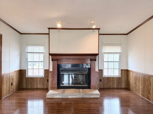 Photo - Beauregard Rental On Large 1/2 Acre Lot!