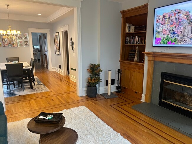 Photo - 1217 W George St Unidad 2F