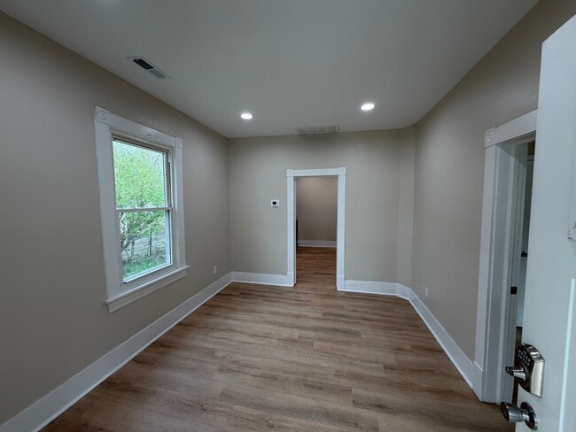 Photo - 1326 Morton Ave SE