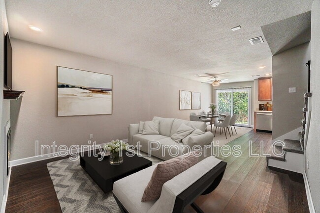 Photo - 6295 NE 44th St