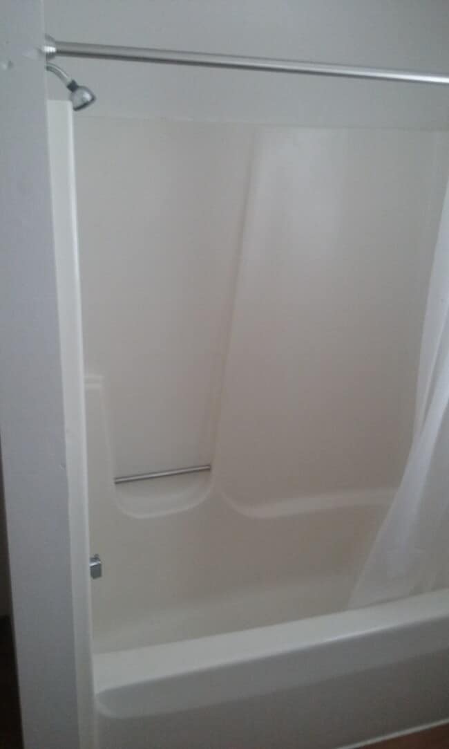 1505 W Veterans Pkwy Townhome Townhome Rental in Marshfield WI