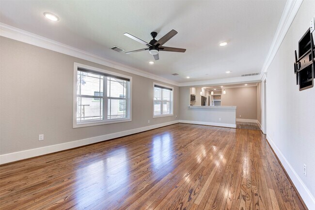 Photo - 109 Dresden St