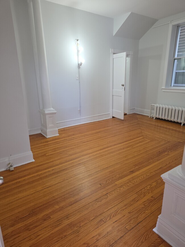 Photo - 2213 Brunswick St Unit 5