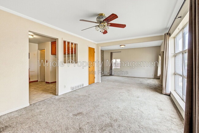 1406 E 108th Pl