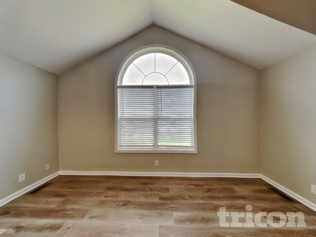 Photo - 1908 Sherman Court