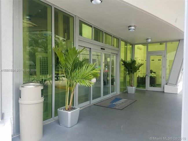 Photo - 3029 NE 188th St Unit 323