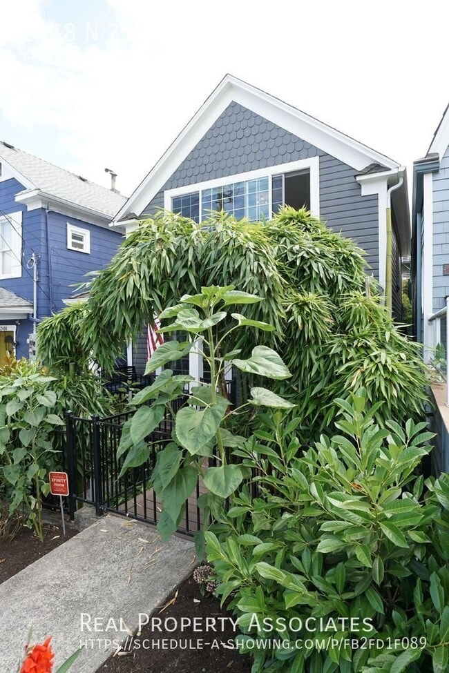 Photo - 2418 N 31st St