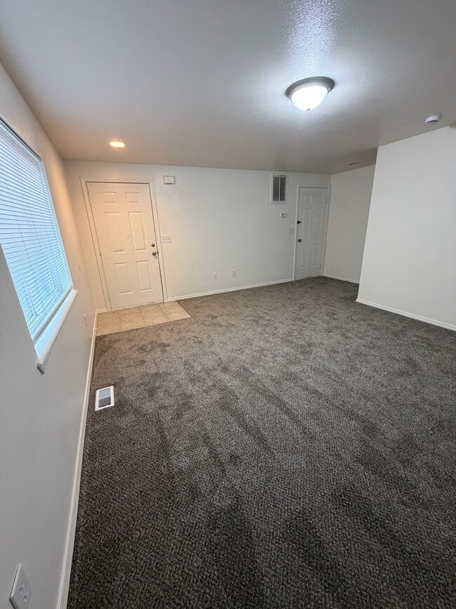 Photo - 1705 W Bemis St Unit 1705 W Bemis St B