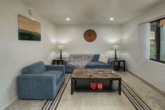 Photo - University Fremont Apartments