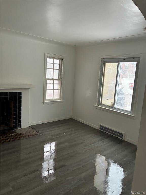 Photo - 12218 Maiden St