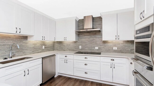 Photo - 110 E Delaware Pl Unit 1204