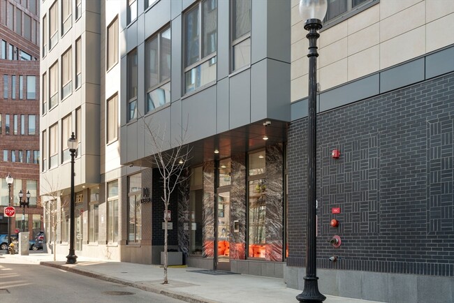 Building Photo - 10 Taber St Unit 608