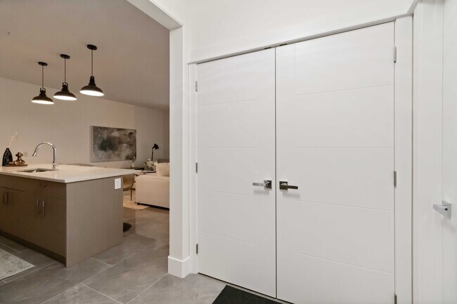 Photo - 1414 Main St Unit 103