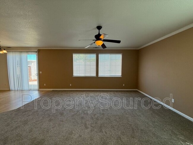 Photo - 17482 Ferndale St