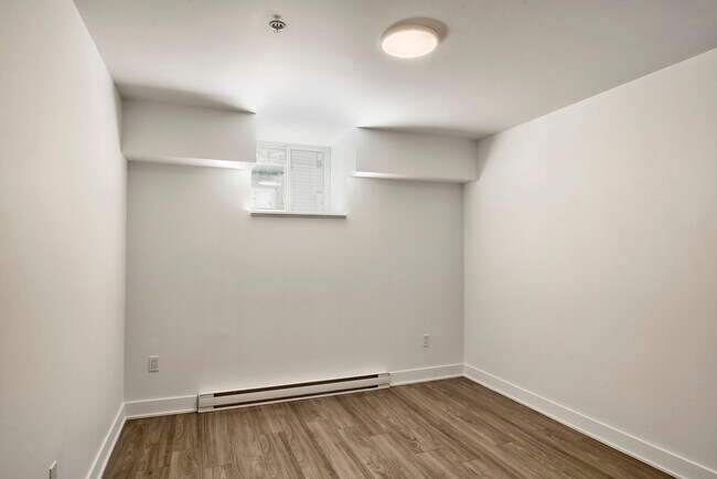 Photo - 9675 Av. Papineau Unit 5