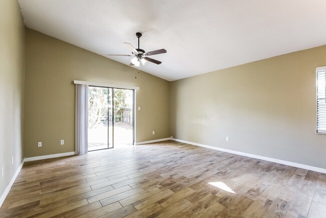 Photo - 1345 Bridlebrook Dr