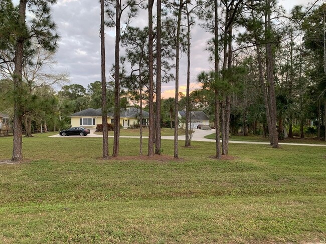 15888 118th Trl N Unit La Casita