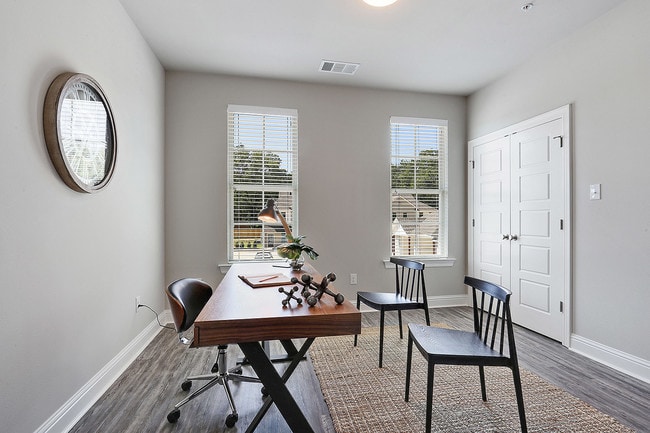 Photo - Stone Creek Apartments
