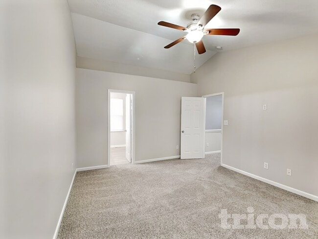 Photo - 1640 Composer Way