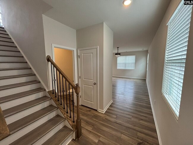 Photo - 520 Richmond Rd