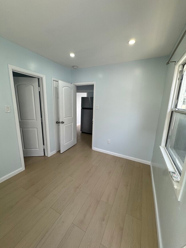 Photo - 637 W Avenue 28